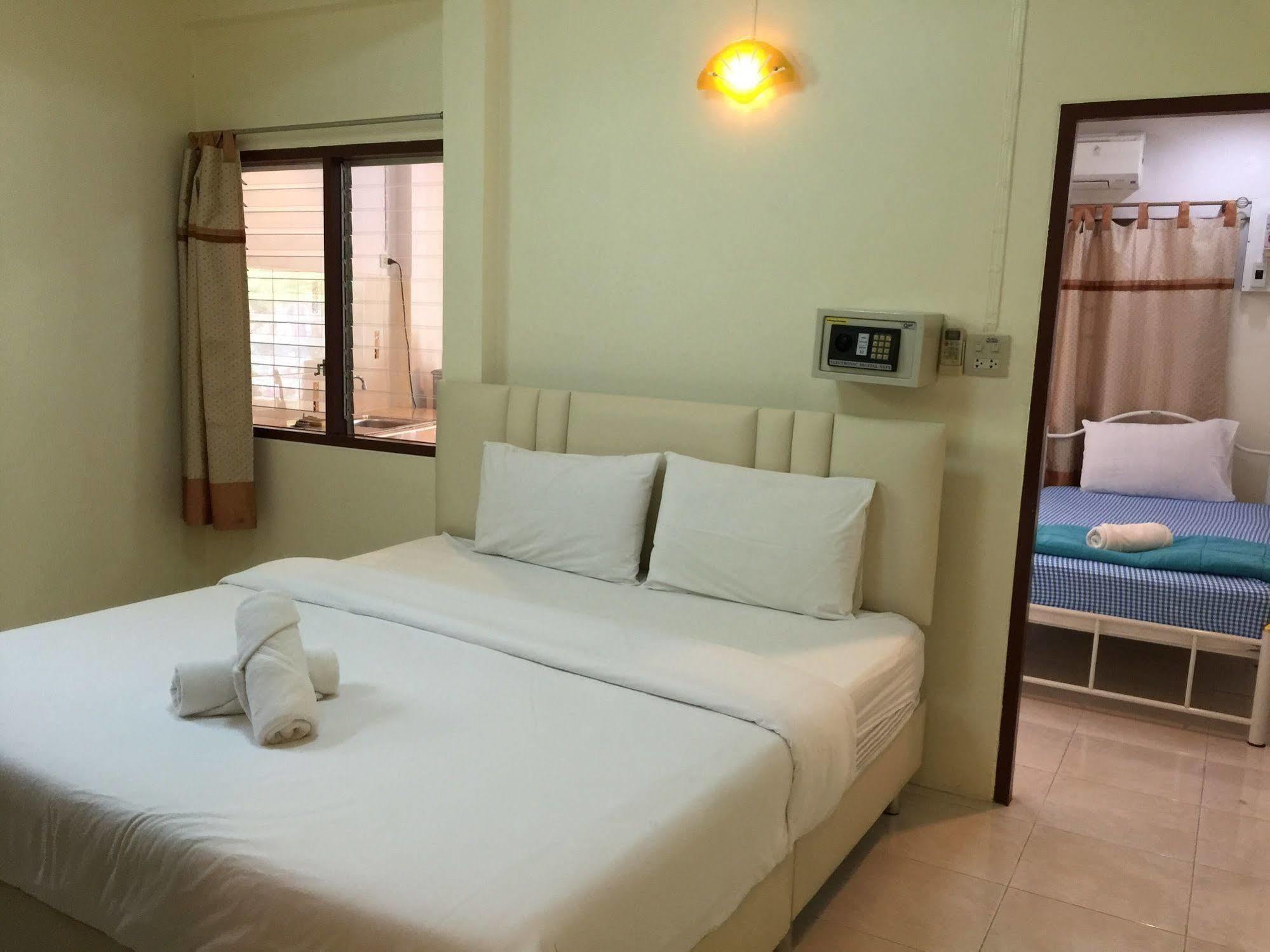 Baan Taweesuk Guest House Hua Hin Ngoại thất bức ảnh