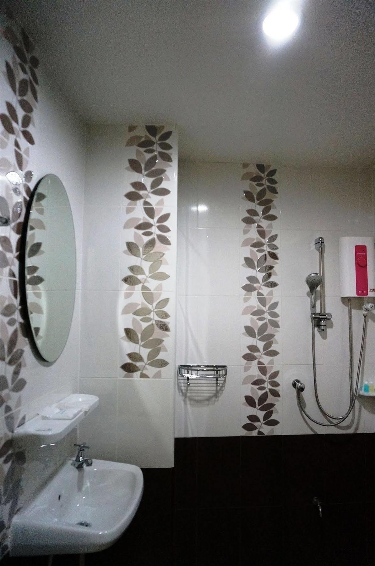Baan Taweesuk Guest House Hua Hin Ngoại thất bức ảnh