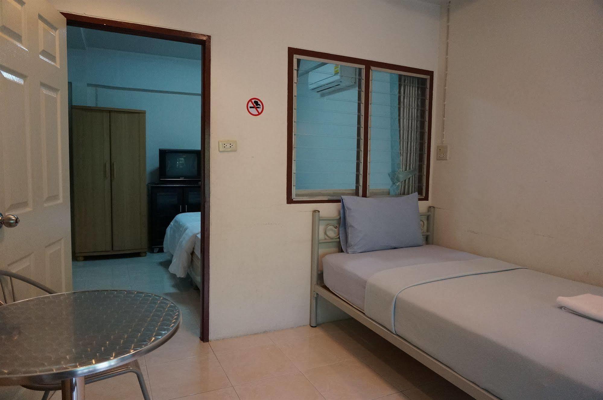 Baan Taweesuk Guest House Hua Hin Ngoại thất bức ảnh