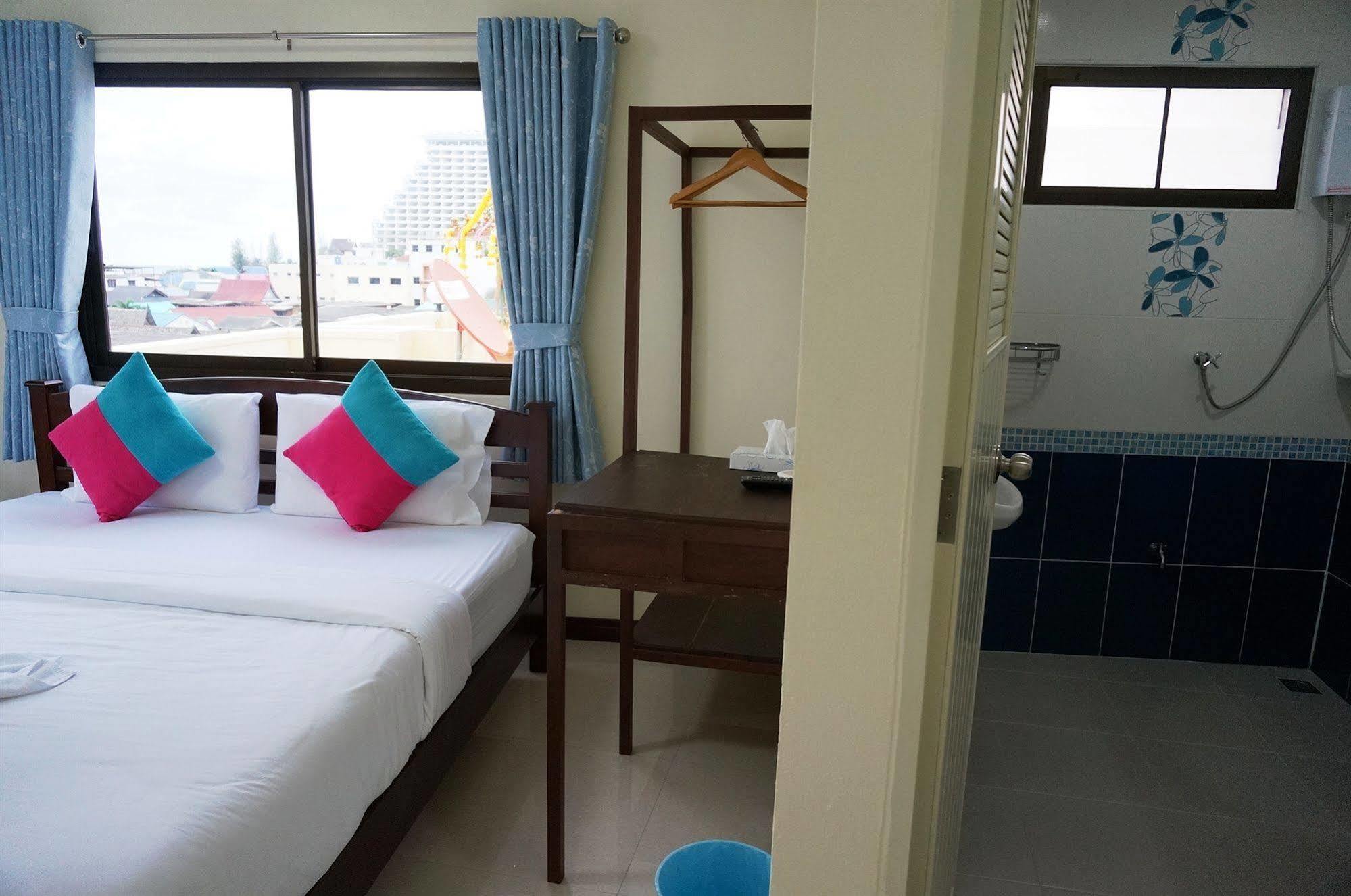 Baan Taweesuk Guest House Hua Hin Ngoại thất bức ảnh