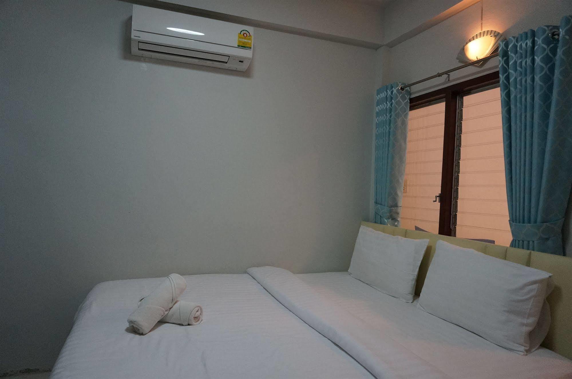Baan Taweesuk Guest House Hua Hin Ngoại thất bức ảnh